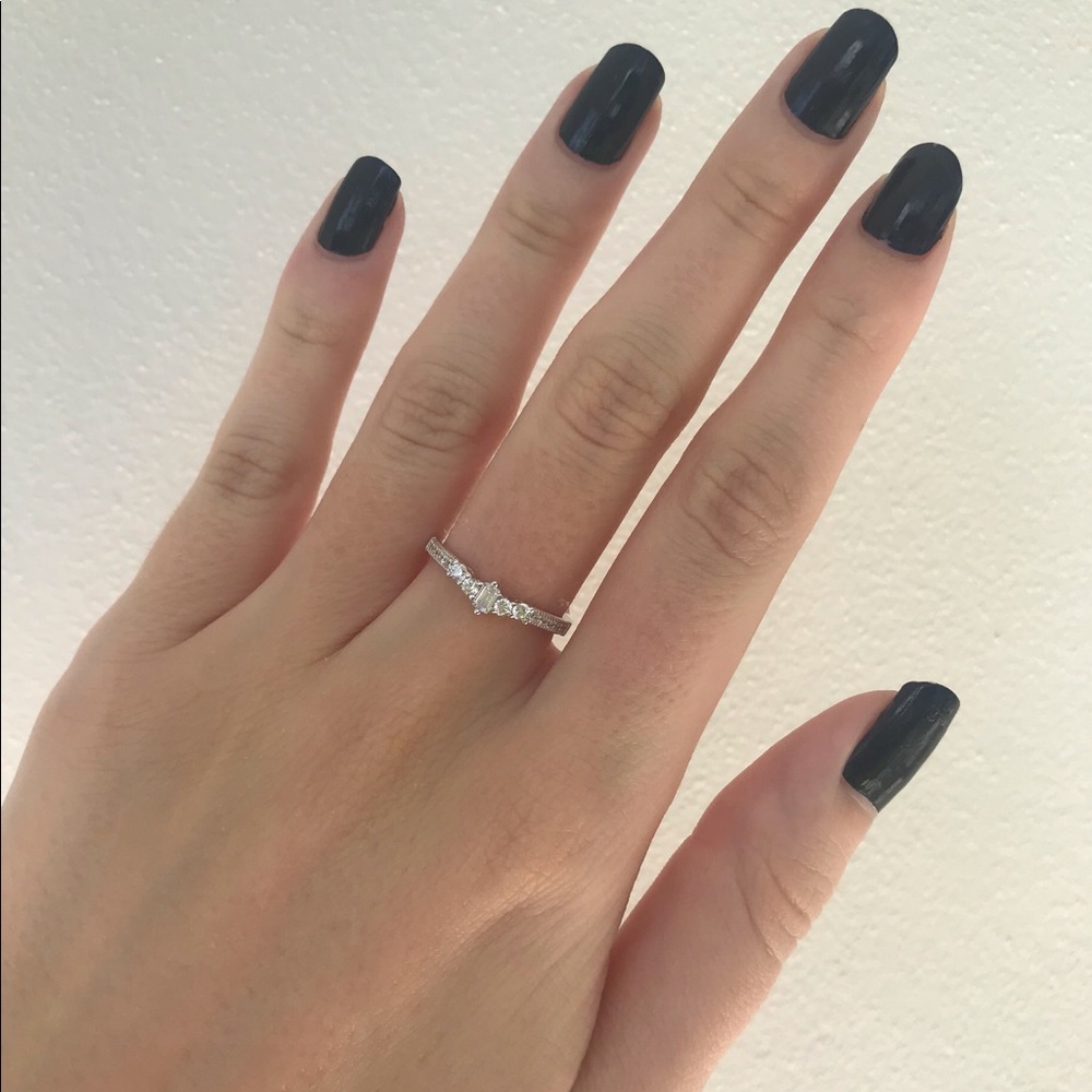 925 Sterling Silver Emerald Cut Ring - Picture 6 of 9